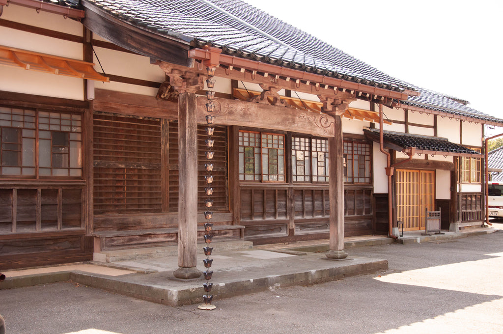 Temple in Tera-machi